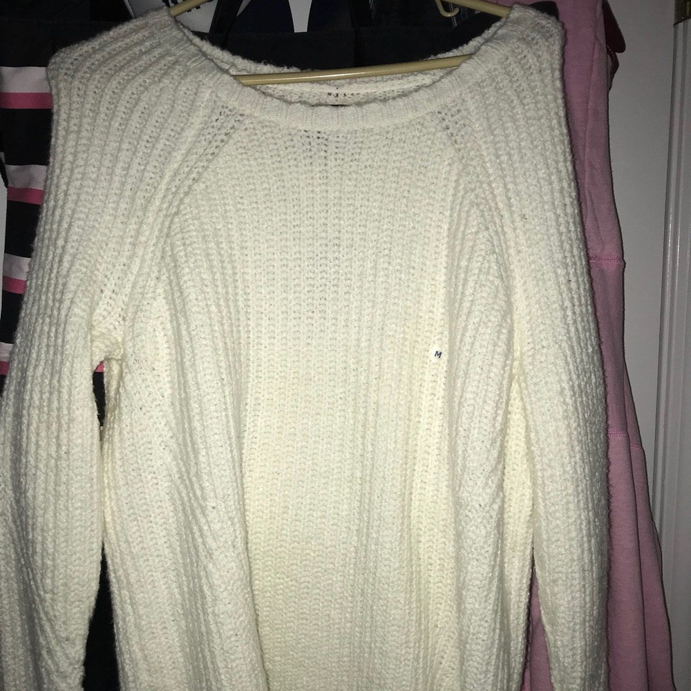 A long sleeve shirt